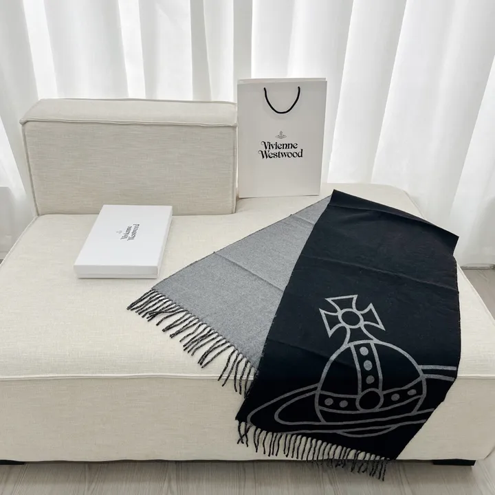 スーパーコピー ヴィヴィアン・ウエストウッド マフラー