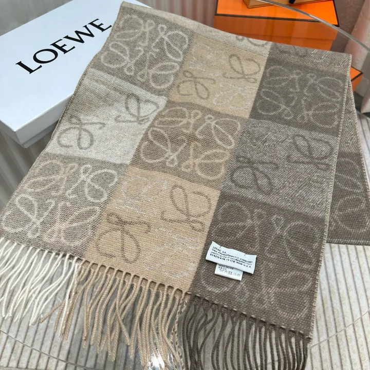 スーパーコピー ロエベ マフラー