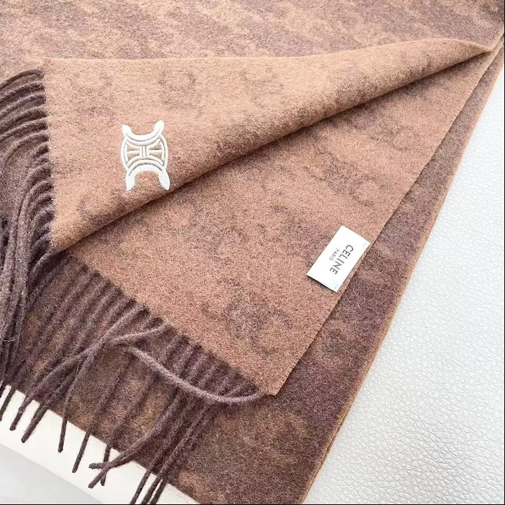 スーパーコピー セリーヌ マフラー