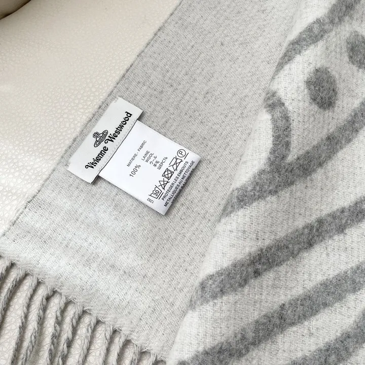 スーパーコピー ヴィヴィアン・ウエストウッド マフラー