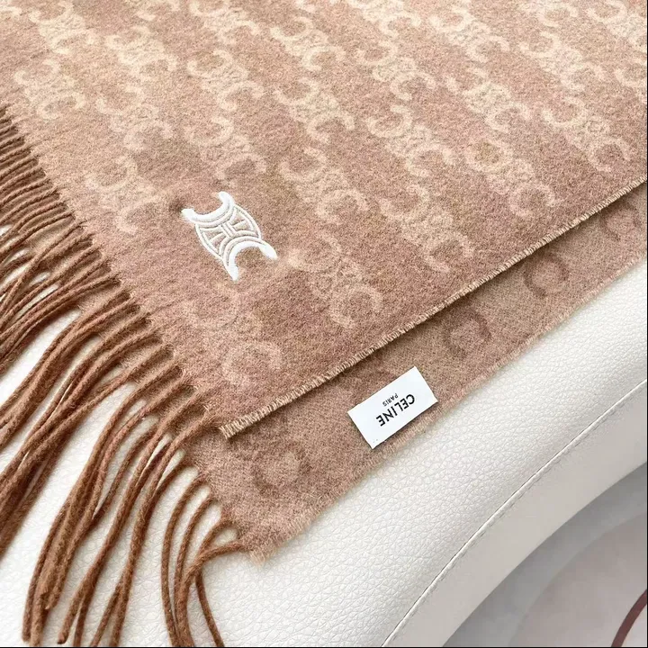 スーパーコピー セリーヌ マフラー