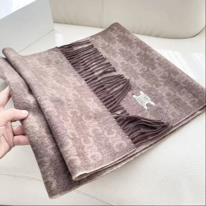 スーパーコピー セリーヌ マフラー