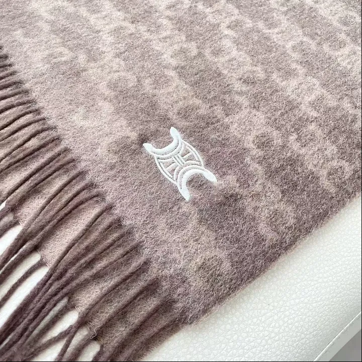 スーパーコピー セリーヌ マフラー