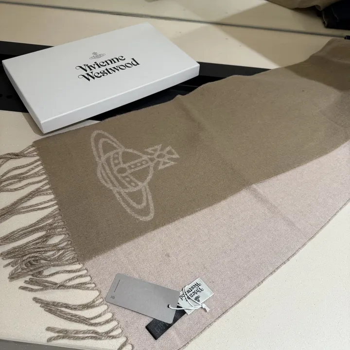 スーパーコピー ヴィヴィアン・ウエストウッド マフラー