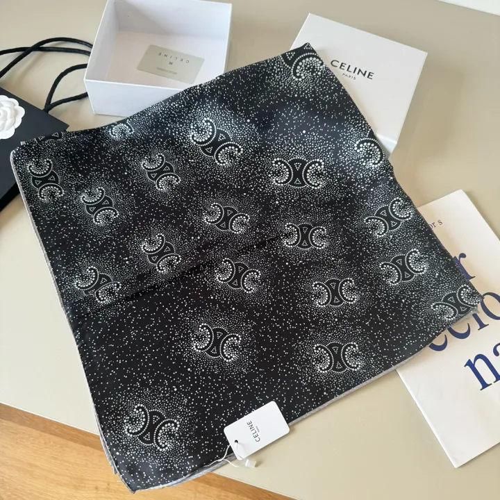 スーパーコピー セリーヌ マフラー