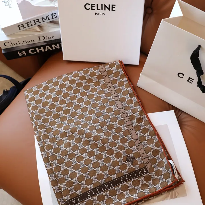 スーパーコピー セリーヌ マフラー