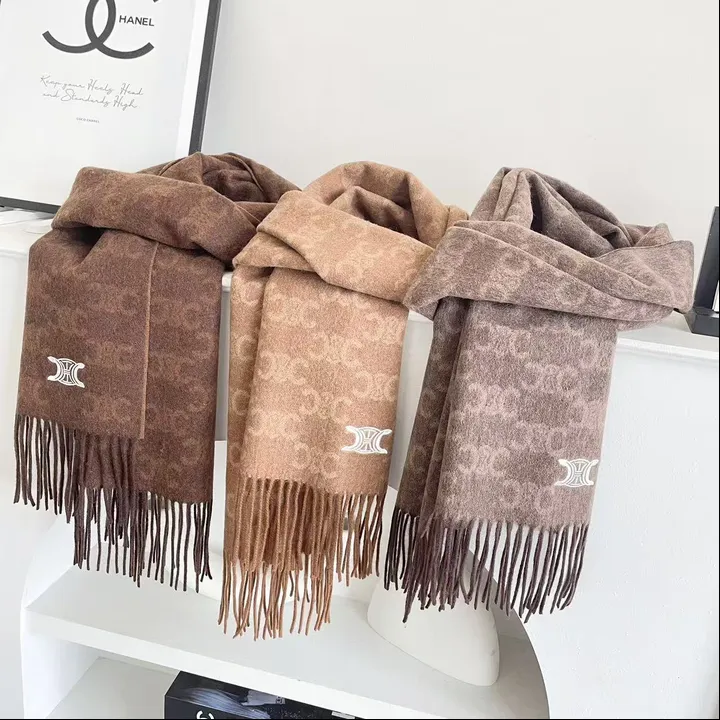 スーパーコピー セリーヌ マフラー