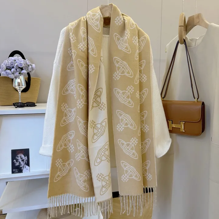 スーパーコピー ヴィヴィアン・ウエストウッド マフラー