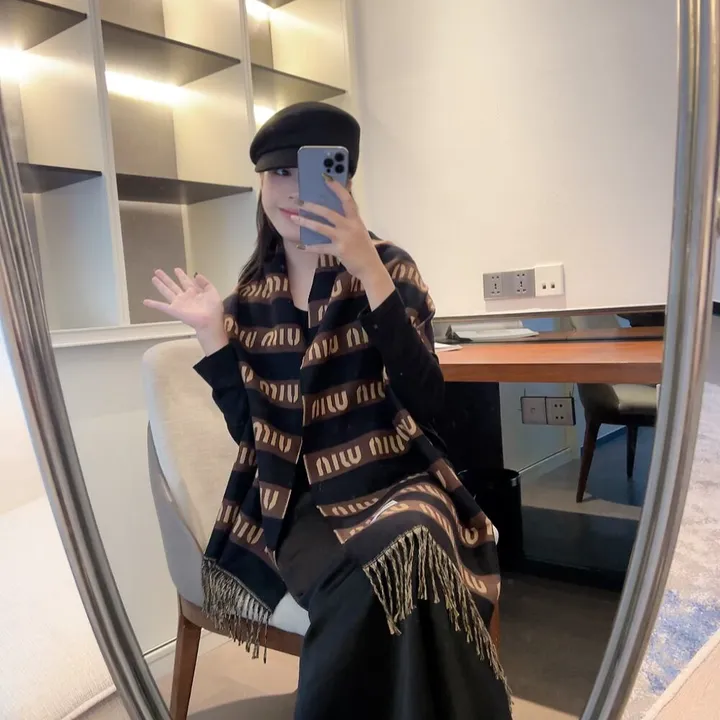 スーパーコピー フェンディ マフラー