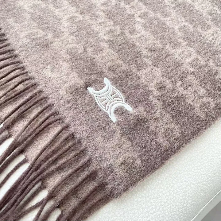 スーパーコピー セリーヌ マフラー