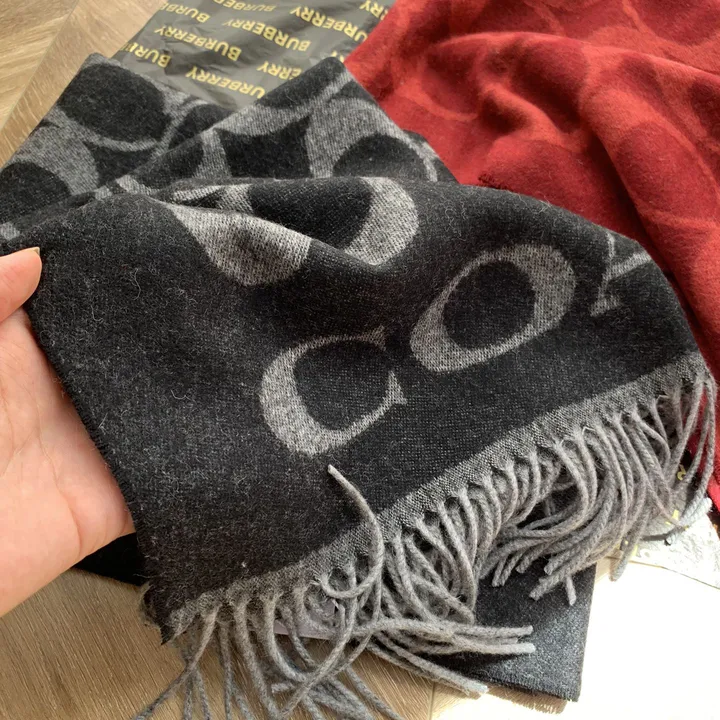 スーパーコピー コーチ マフラー