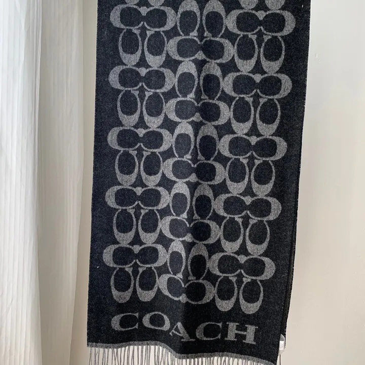 スーパーコピー コーチ マフラー