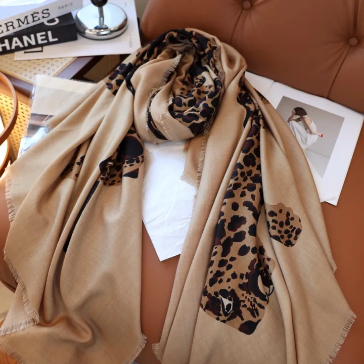 スーパーコピー バレンシアガ マフラー