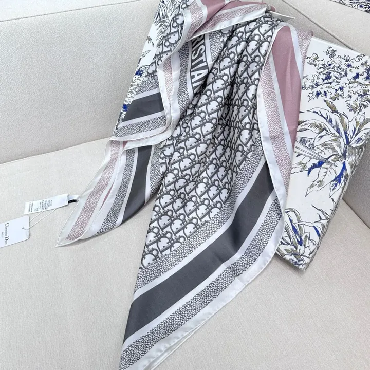 スーパーコピー グッチ マフラー