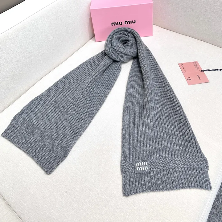 スーパーコピー フェンディ マフラー