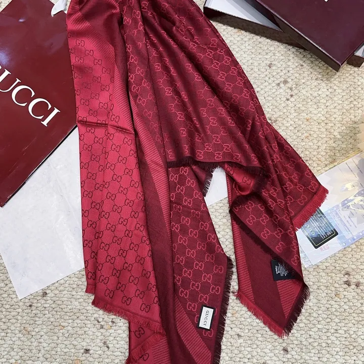 スーパーコピー グッチ マフラー