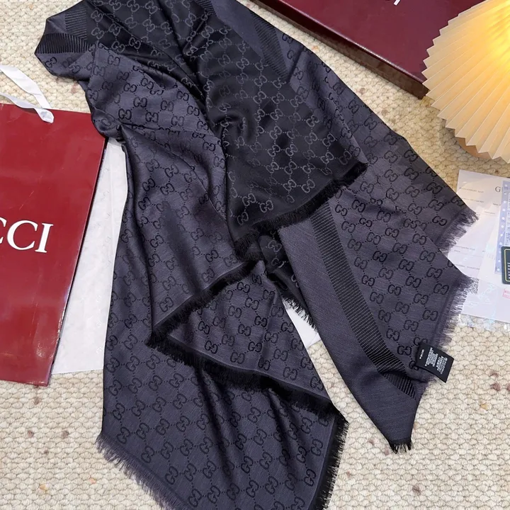 スーパーコピー グッチ マフラー