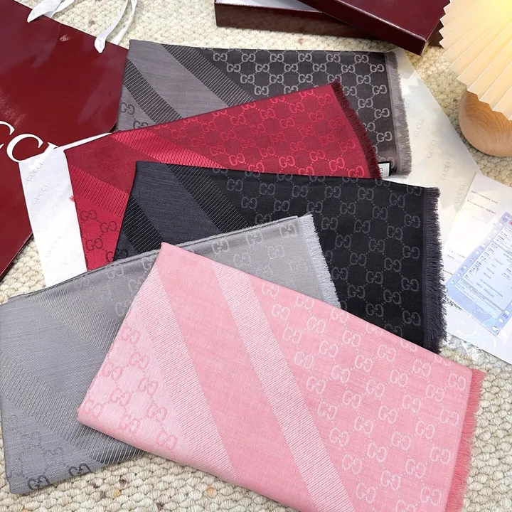 スーパーコピー グッチ マフラー