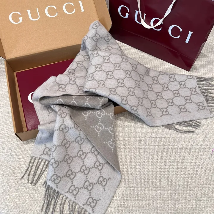 スーパーコピー グッチ マフラー