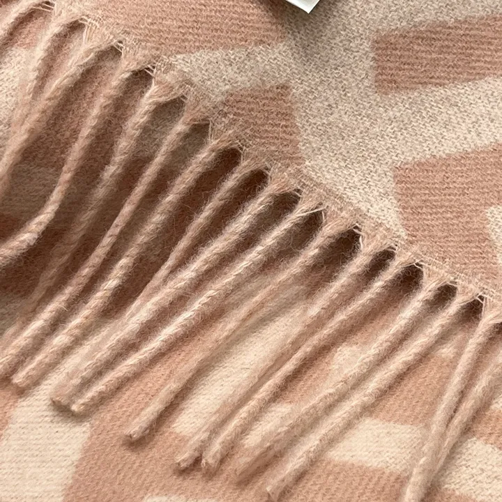 スーパーコピー フェンディ マフラー