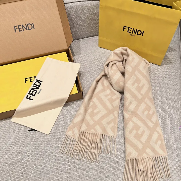 スーパーコピー フェンディ マフラー