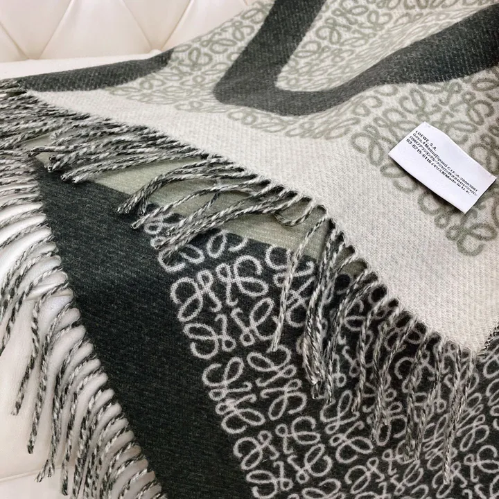 スーパーコピー ロエベ マフラー