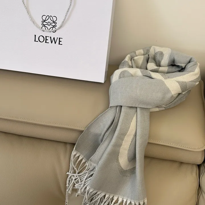 スーパーコピー ロエベ マフラー