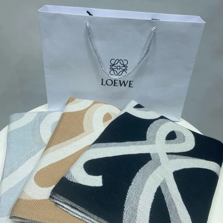 スーパーコピー ロエベ マフラー