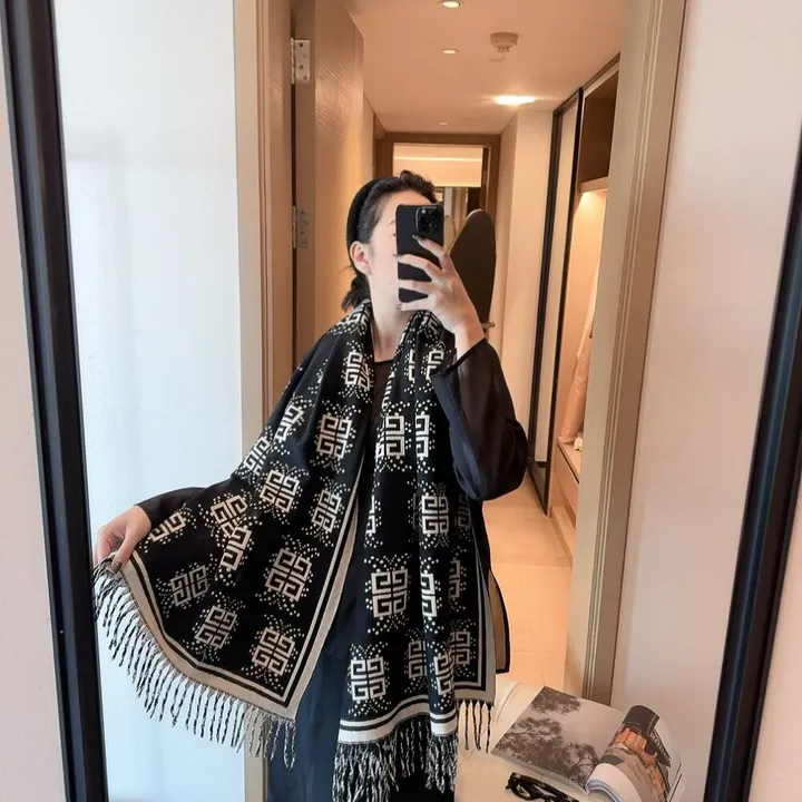 スーパーコピー ジバンシィ マフラー