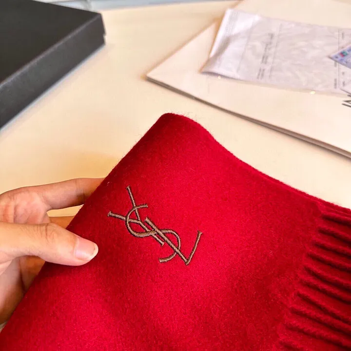 スーパーコピー バレンシアガ マフラー