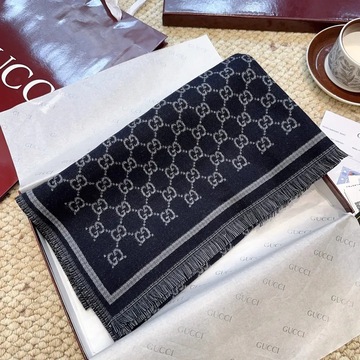 スーパーコピー グッチ マフラー