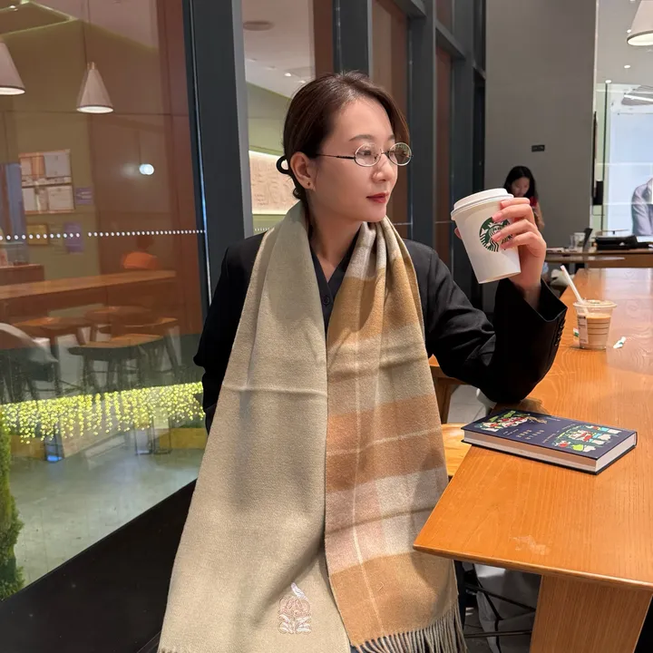 スーパーコピー ロエベ マフラー