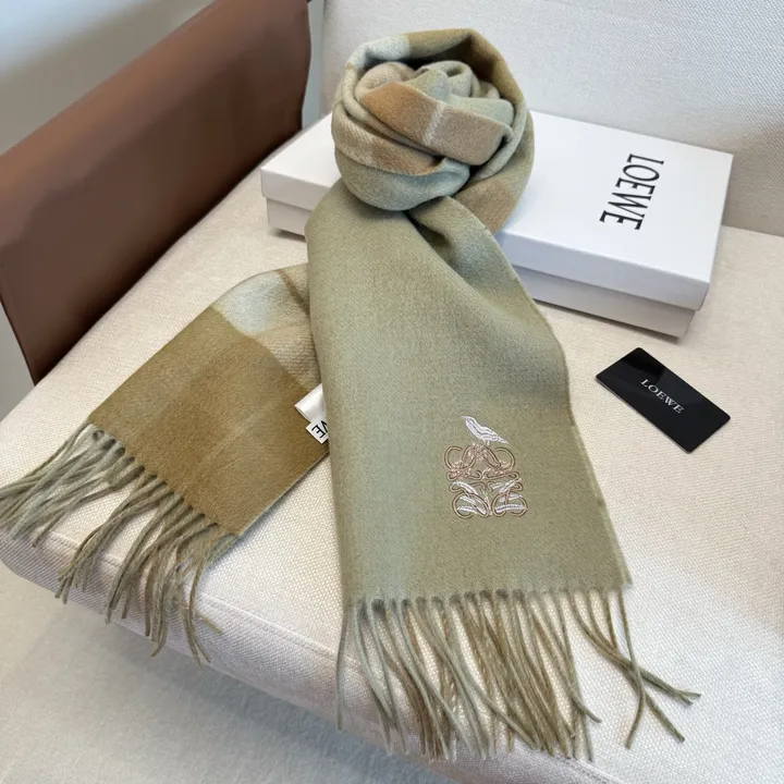 スーパーコピー ロエベ マフラー