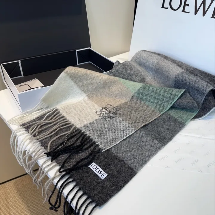 スーパーコピー ロエベ マフラー