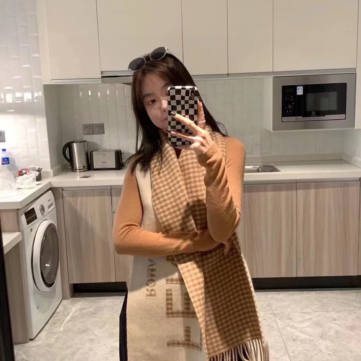 スーパーコピー フェンディ マフラー