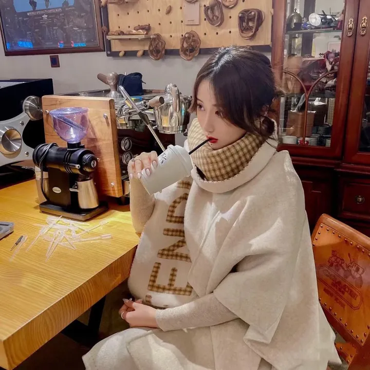 スーパーコピー フェンディ マフラー