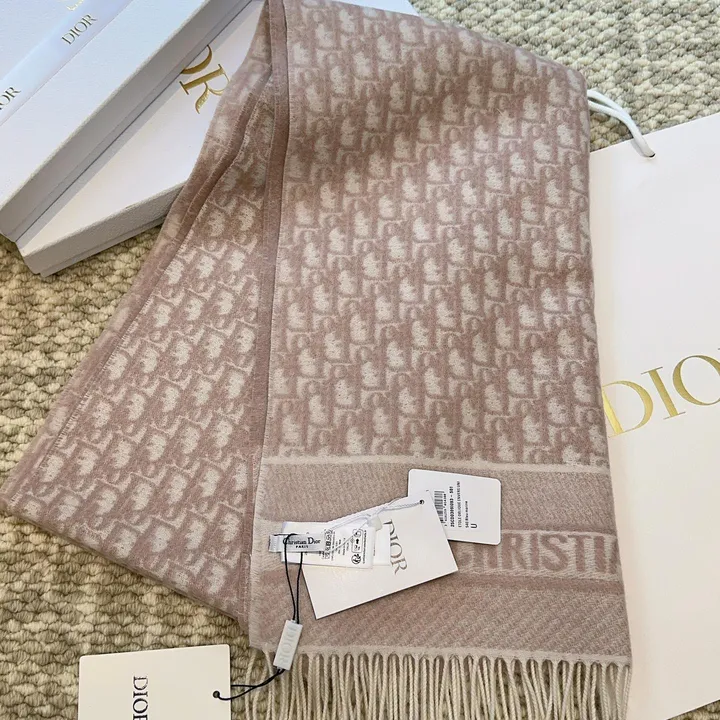 スーパーコピー ディオール マフラー