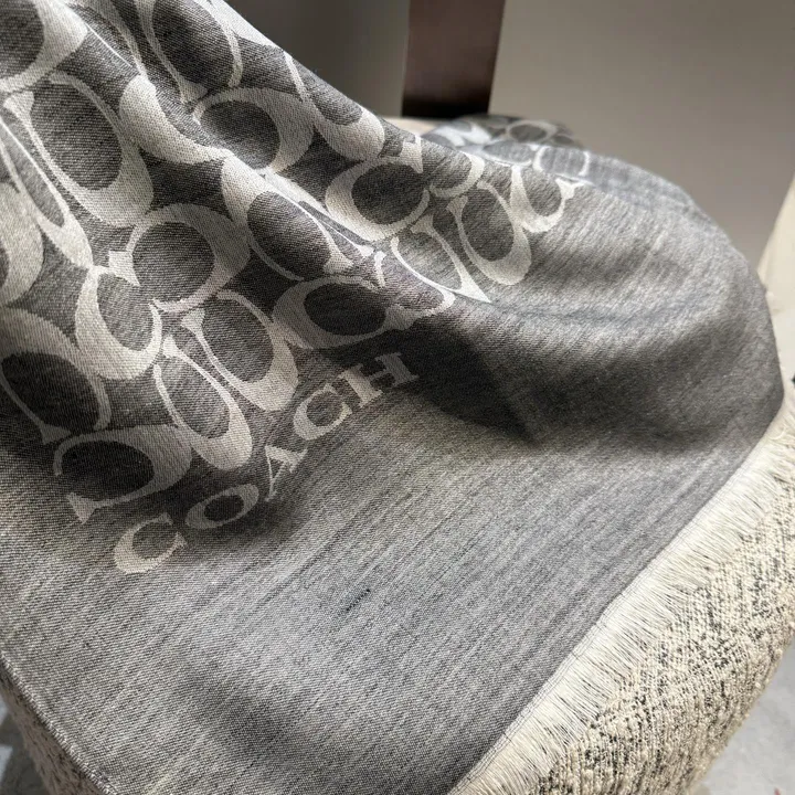 スーパーコピー コーチ マフラー