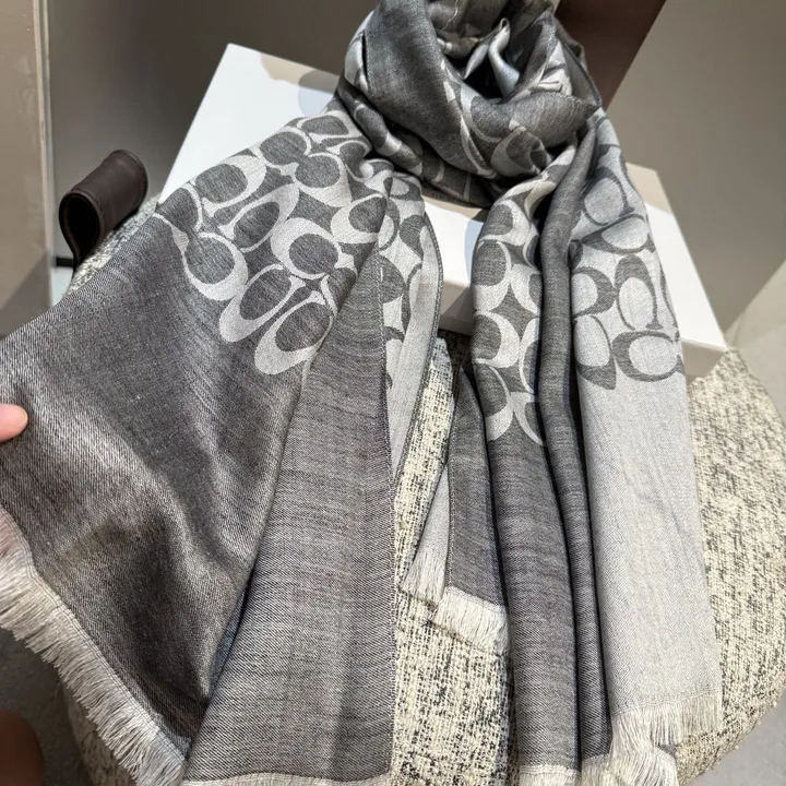 スーパーコピー コーチ マフラー