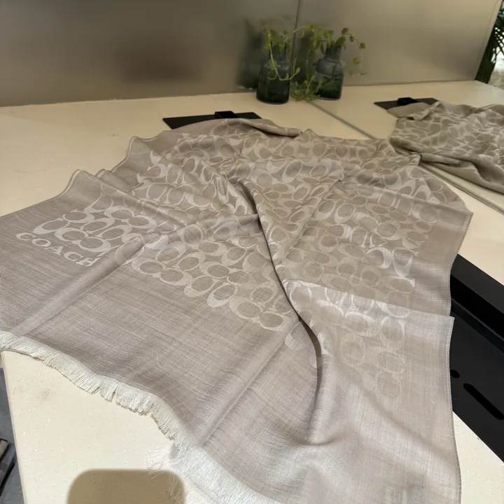 スーパーコピー コーチ マフラー