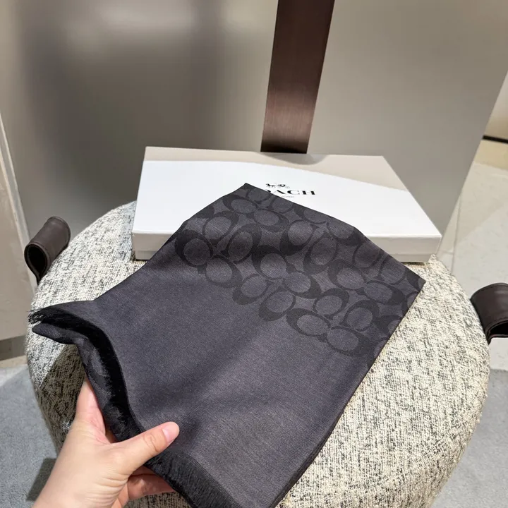 スーパーコピー コーチ マフラー