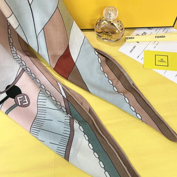 スーパーコピー フェンディ マフラー