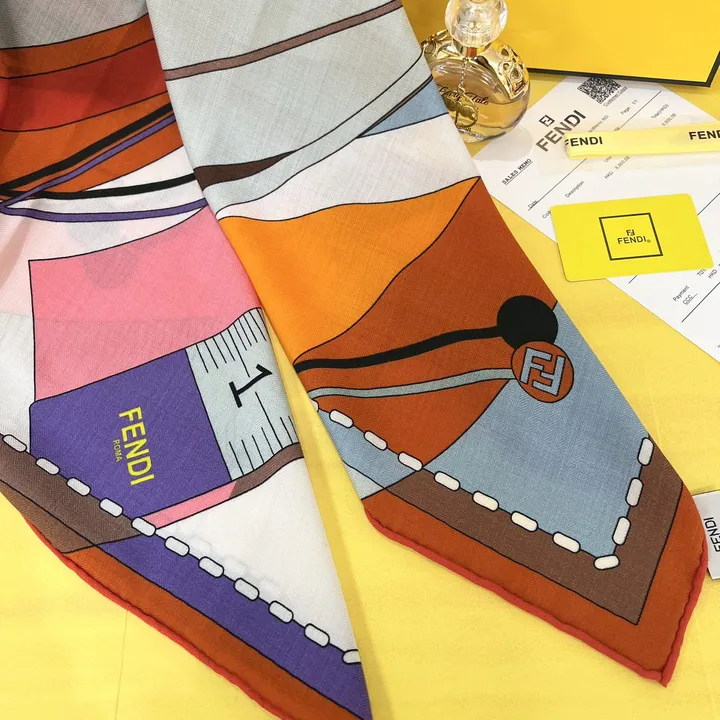 スーパーコピー フェンディ マフラー