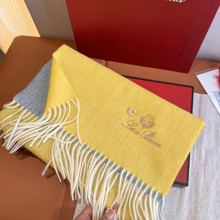 スーパーコピー ヴィヴィアン・ウエストウッド マフラー