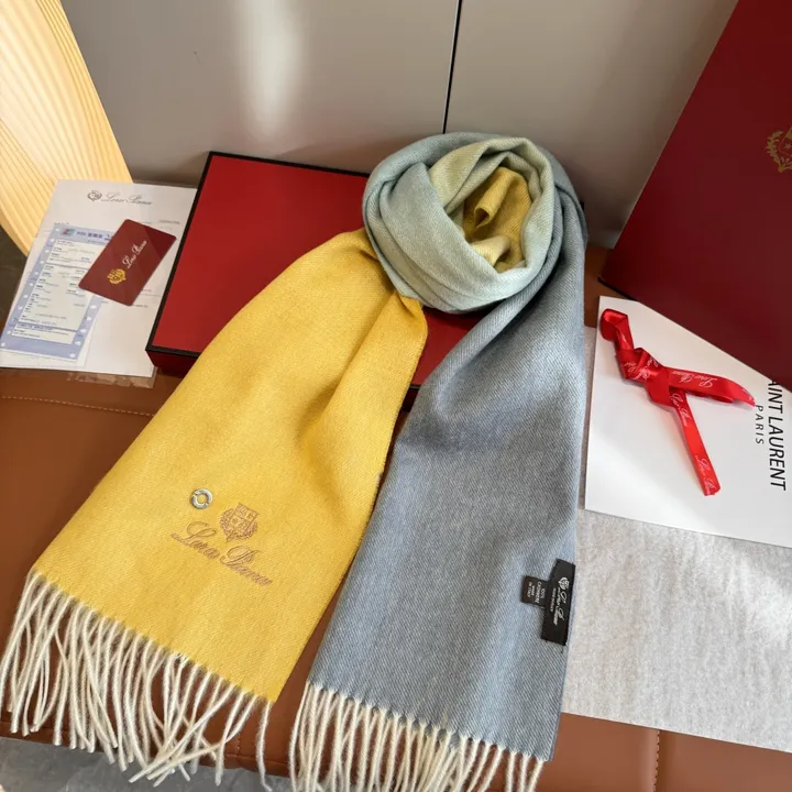 スーパーコピー ヴィヴィアン・ウエストウッド マフラー