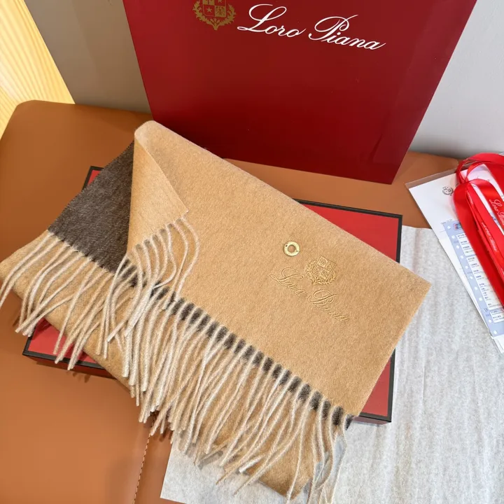 スーパーコピー ヴィヴィアン・ウエストウッド マフラー