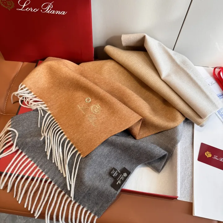 スーパーコピー ヴィヴィアン・ウエストウッド マフラー