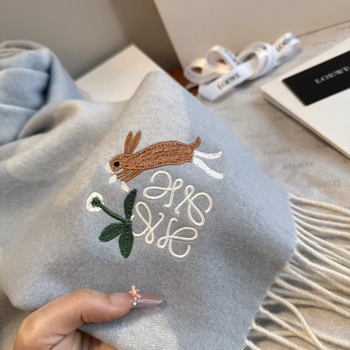 スーパーコピー ロエベ マフラー