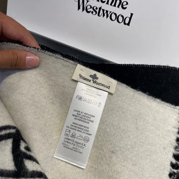 スーパーコピー ヴィヴィアン・ウエストウッド マフラー