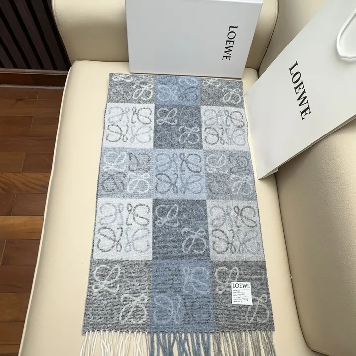 スーパーコピー ロエベ マフラー